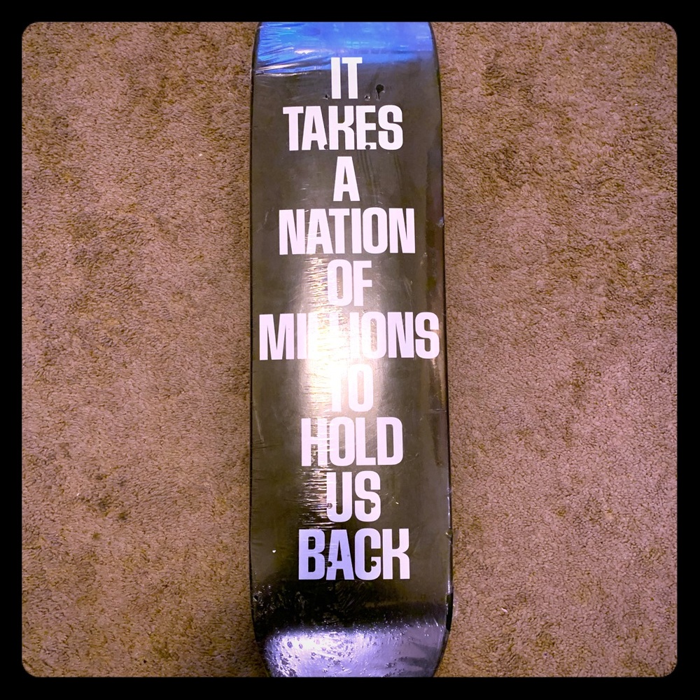 2006 Supreme Public Enemy deck MINT